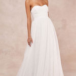 Lulus NWT  Blissful Forever White Tulle Lace Strapless Pleated Maxi Dress Size M Photo 0