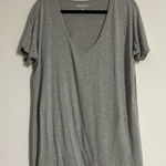 Quince  Bamboo Jersey Knit Maternity Short Sleeve V-Neck Tee Grey Size Medium Photo 0
