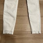 Vineyard Vines  White Step Hem Denim Skinny Jeans Size 2 Photo 3