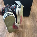 Converse all Star Chuck Taylor hi top black kiss lip embroidered lace up shoes 7 Photo 4