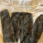 American Eagle jogger pants  Photo 2