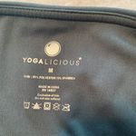 Yogalicious Green capri Leggings Photo 2