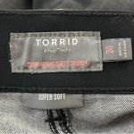 Torrid  Crop Bombshell Skinny Jeans Distressed Super Soft Black 20 Photo 2