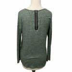 Gilli Long Sleeve Scoop Neck T Photo 3