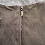 Laundry by Shelli Segal  Metallic gold tiered V-neck lined dress, size 0 party Photo 8