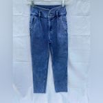 Hollister  Ultra High-Rise ‘80s Mom Jeans 24x27 Photo 1