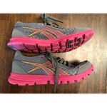 Reebok  your flex dark grey and pink mesh sneakers women's size 7 Photo 3