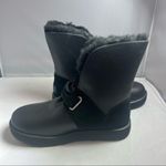 UGG  Wisley Waterproof Boots in Black Photo 3