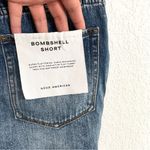 Good American NWT Bombshell Womens Shorts Denim Blue Distressed Raw Hem Size 2 Photo 6