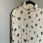 Christmas Holiday Holly Ivy Festive Turtle Neck White Green Large Photo 2