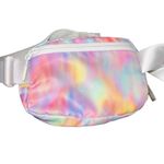 Lululemon  Everywhere Belt Bag 1L- Prism Wash Print Multi/Vapor Photo 4