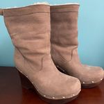 UGG Carnegie Grey Suede Studded boots Photo 2