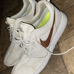 Nike Roshe Two Women Running Shoes Photo 0