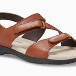 EastLand Dixie Peanut sandals size 9 Wide Photo 0