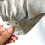 On Twelfth Boutique Gray Ribbed Puff Short Sleeve Pearl Detail Bodysuit Size Med Photo 7