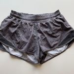 Lululemon Hotty Hot Short 2.5” Photo 0