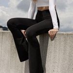 Aerie Offline by Real Me Flare Leggings Yoga Pants Hi-Rise Size Medium Black Photo 0