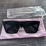 NEW Evry Jewels Sunglasses Photo 0