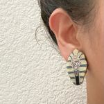 Vintage Unsigned Egyptian Pharaoh Resin Clip On Earrings Photo 1