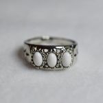 Source Unknown Sleek Southwestern White Stone Silver Tone Size 7 Casual Chic Size 7 Ring Photo 1