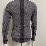 Orangetheory  Fitness OTF Long Sleeve Gray Workout Tee Small Photo 5