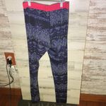 Nike pro leggings pink and purple leggings size large Photo 5