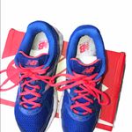 New Balance  women’s 680V2 running shoes Photo 1