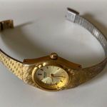 Dainty gold vintage watch Photo 0