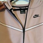 Nike Tech Fleece Women’s Jacket Photo 3