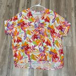 JODIFL NWT  Boutique Flower Print Short Sleeve Top size Medium Photo 2