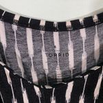 Torrid  Women Black & White Pattern Midi Super Soft Tiered Dress Size 6 Photo 4
