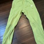 Nike Men’s Joggers And Sweatshirt Photo 1