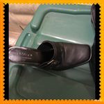 Liz Claiborne Black leather mules size 8 Photo 1