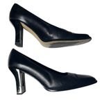 Black Leather Block Heel Pumps Cut Photo 13