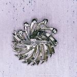 86. Goldtone Vintage Coral Pink Rhinestone Brooch Silver Photo 2