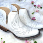 Roper Women's Western Stitch Ankle Boots Ava white size 8 Photo 0