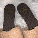 Michael Kors slippers size 6 new Photo 3