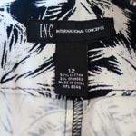 INC International Concepts Cropped Pants Women's 12 Zip Pockets Palm Tropical Black Photo 5