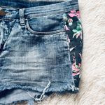 BLANK NYC Floral Jean Shorts Size 29 Photo 6
