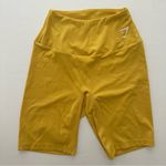 Gymshark S/S Training Cycling Shorts & Strap Feature Sports Bra Set Photo 1