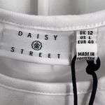 Daisy Street  White Tee Floral Patch Size Large New Photo 49