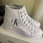 Calvin Klein  canvas fashion Women’s sneakers Shoes Size 10M Photo 0