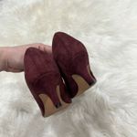 Clarks  Inigo Suede Kitten Heels Sz 7.5 Photo 4