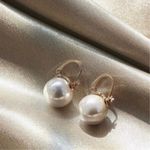 Elegant White Pearl Drop Dangle Earrings for Women Gold Photo 2