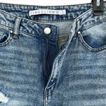 Tinseltown  JRS SZ 7 Jeans High-Rise Zip-Fly Distressed Frayed Hems Medium Wash Photo 3