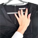 Alice + Olivia  Short Sleeve V Neck Crop Top Size XS Black Photo 1