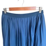 Halara - NWT High Waisted Pleated Quick Dry Midi Casual Skirt w/ Pockets Sz M Photo 3