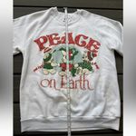 Jerzees Peace on Earth Christmas Women’s White Polar Bears Crewneck size Medium Photo 3