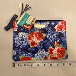 The Pioneer Woman Heritage‎ Floral Cosmetic Bag Blue Photo 2