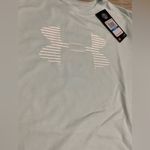 Under Armour Blue Short Sleeve Tee Moisture-Wicking Performance Photo 1
